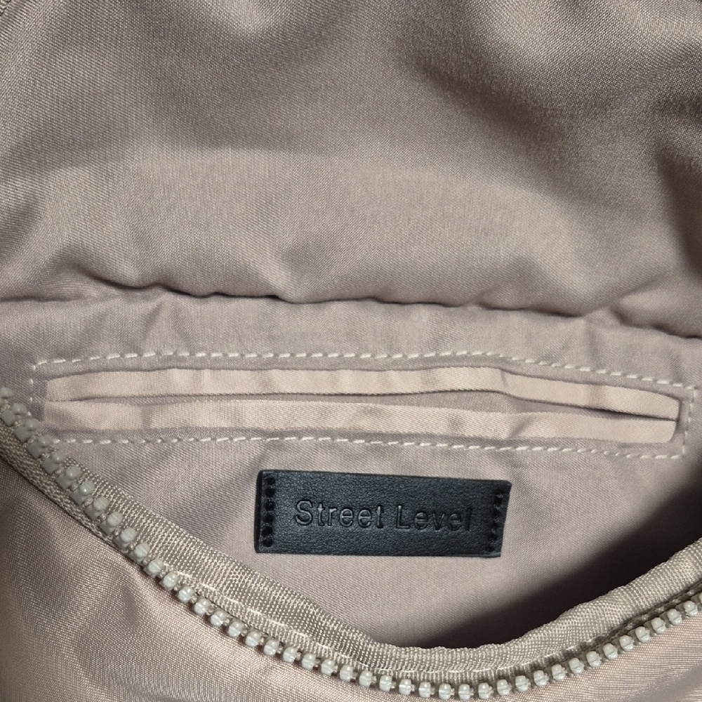 Street Level Ivory Crossbody Bag NWT - Picture 6 of 10